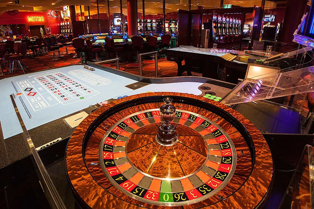 Mega Moolah Strategy: Myths, Facts, and Bankroll Tactics for Jackpot Hunters